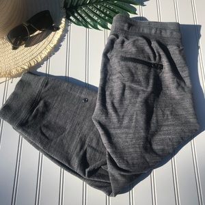 Lululemon Athletica Capri Jogger